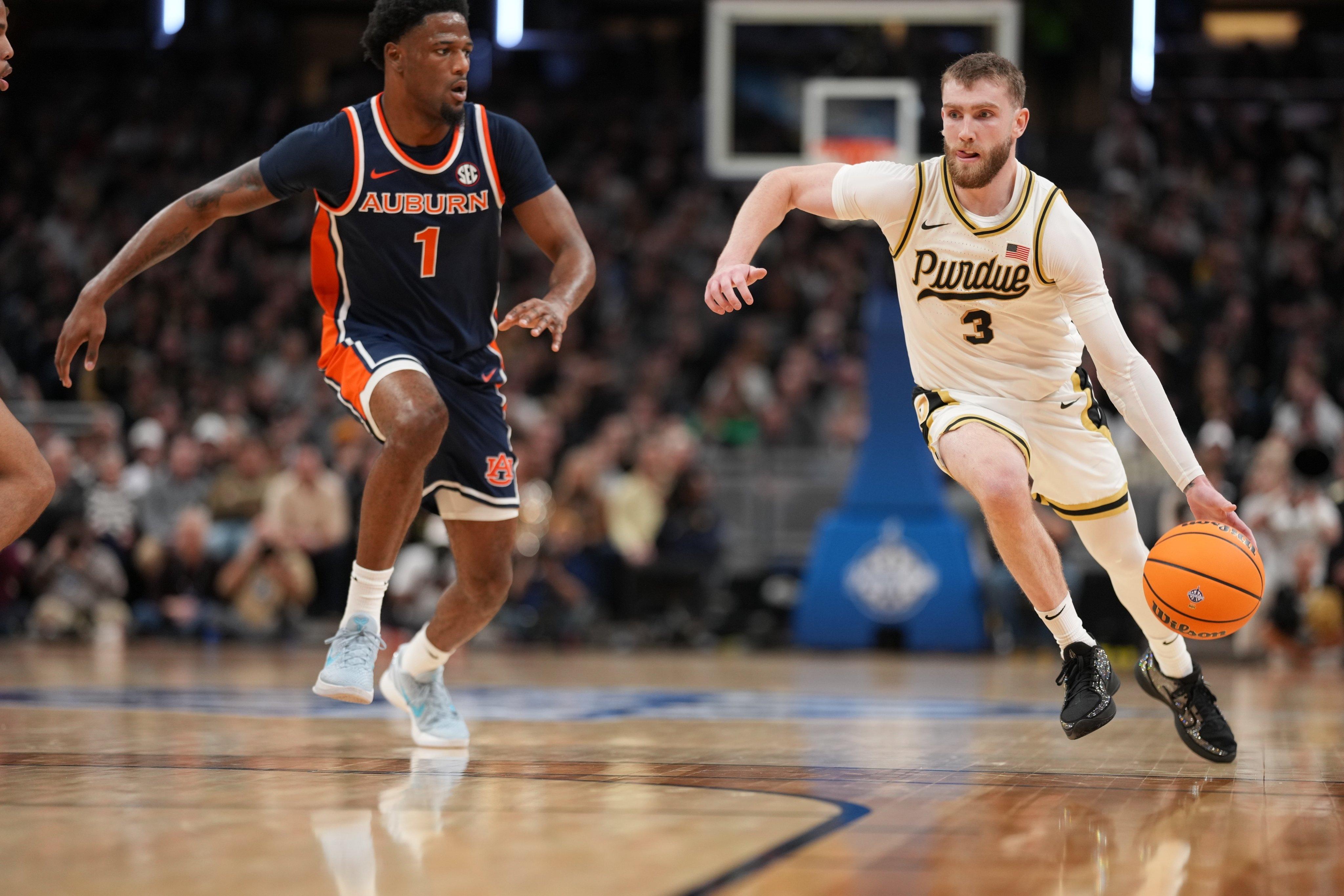 Braden Smith leads country in assists 